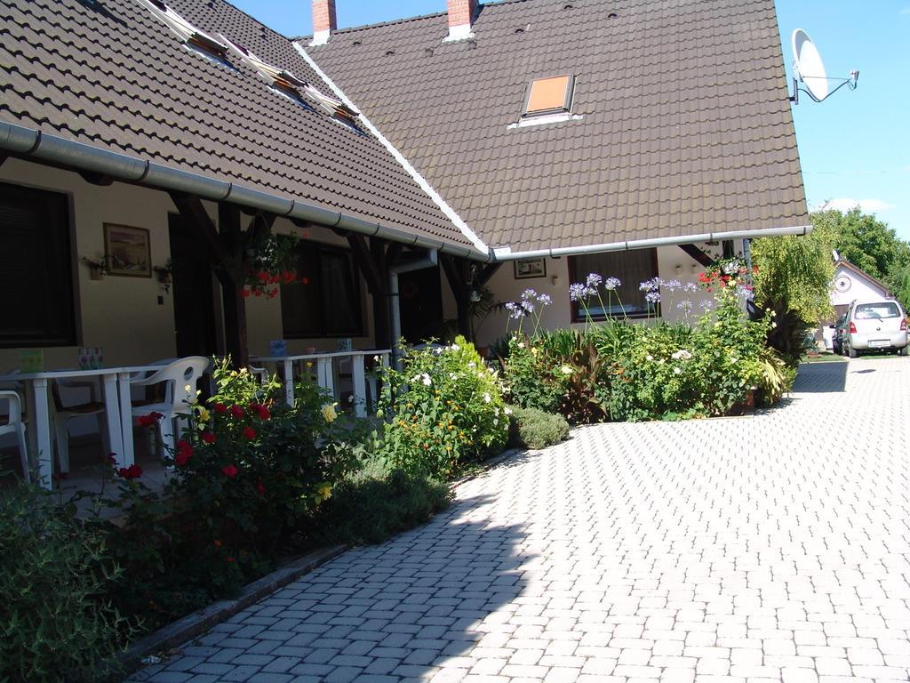 BalatongyörökEifert Haz住宿加早餐旅馆 客房 照片